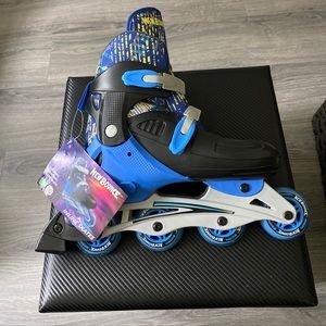 NWT NEW BOUNCE•adjustable in-line skate 4 wheels